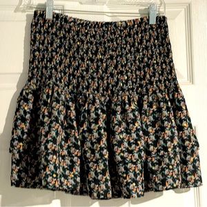 Scoop Women’s Mini Skirt, Size M (8-10)